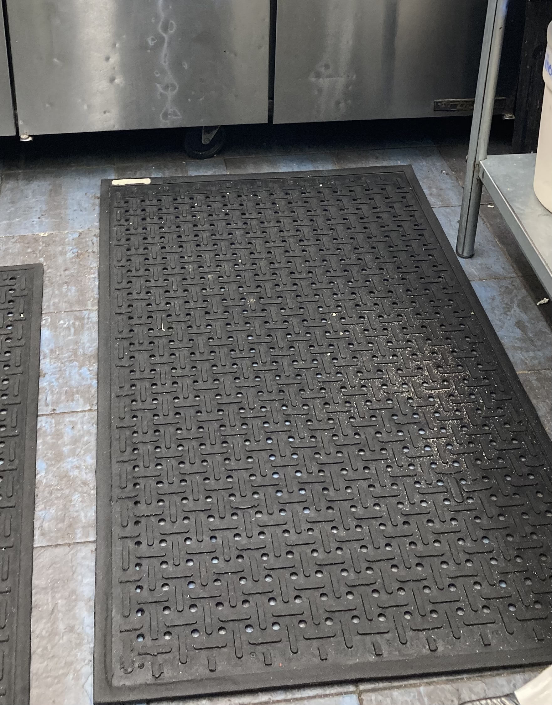 Picture of clean mat free of debris