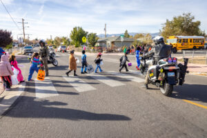 wcso deputies escort students trick-or-treating across street